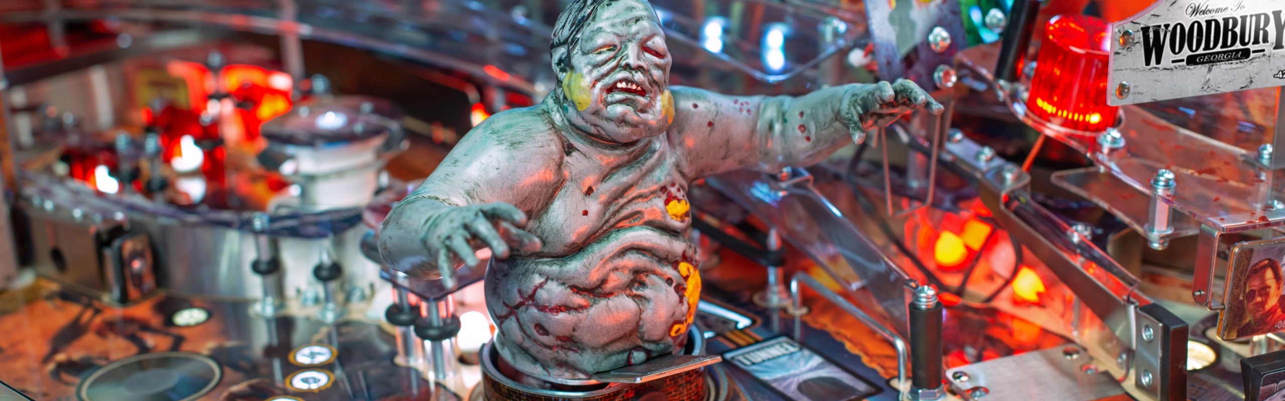 Fight the Dead, Fear the Living in The Walking Dead Remastered, Stern Pinball’s Newest Pinball Machine